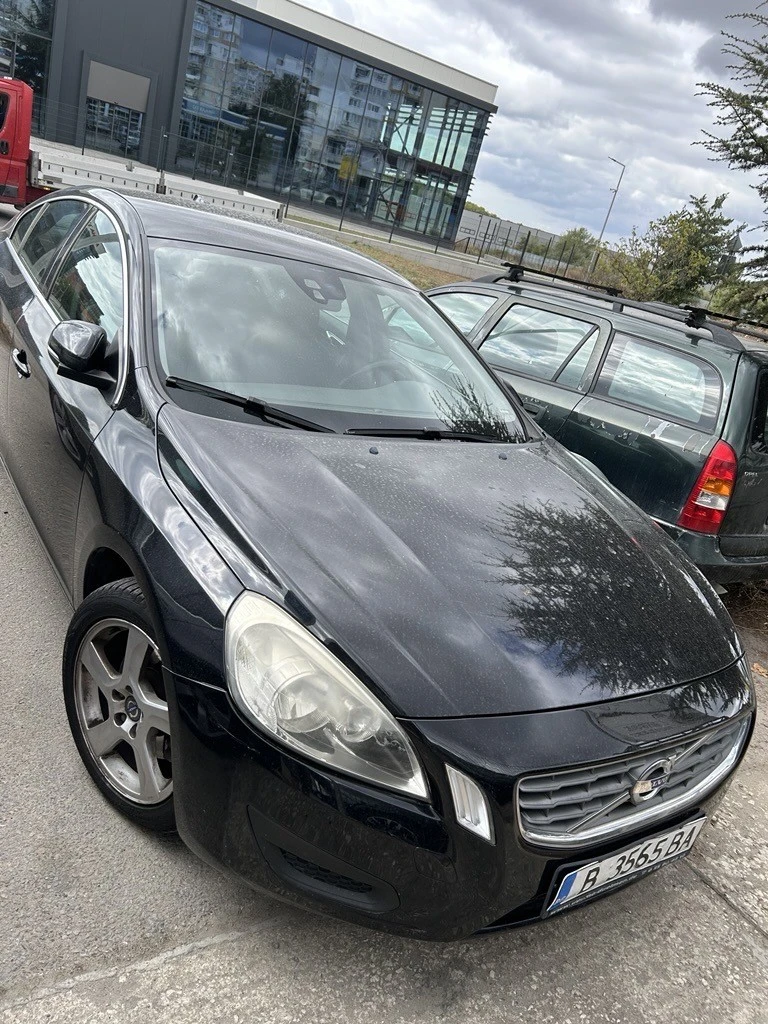Volvo S60 Автоматик - изображение 4