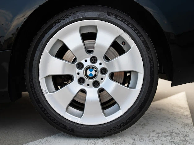 BMW 330, снимка 15 - Автомобили и джипове - 55119932