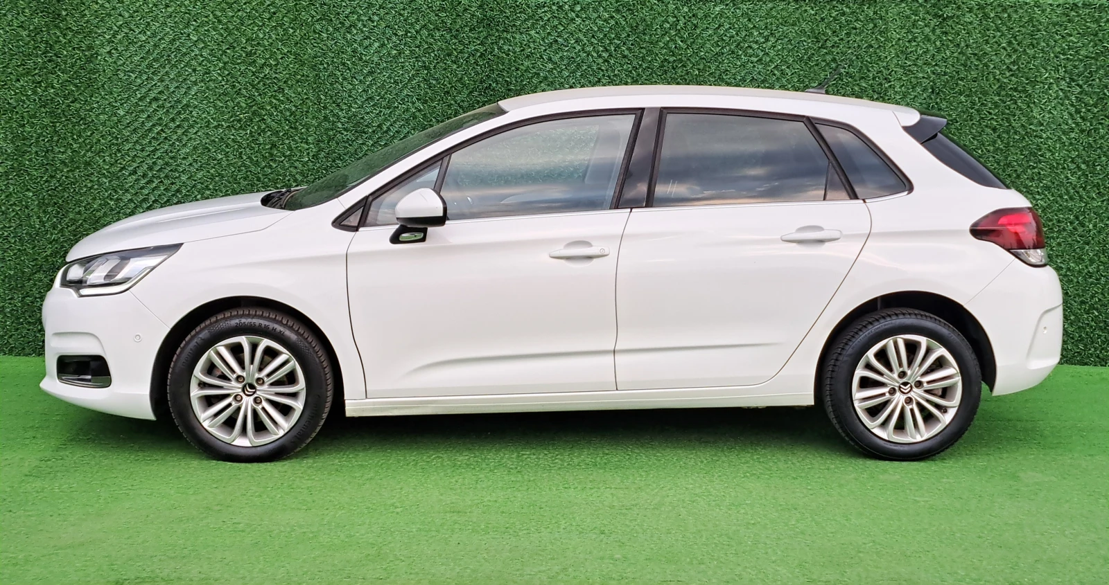 Citroen C4 AUTOMATIC* 120ксFACE LIFT* NAVI* Euro-6 - изображение 6