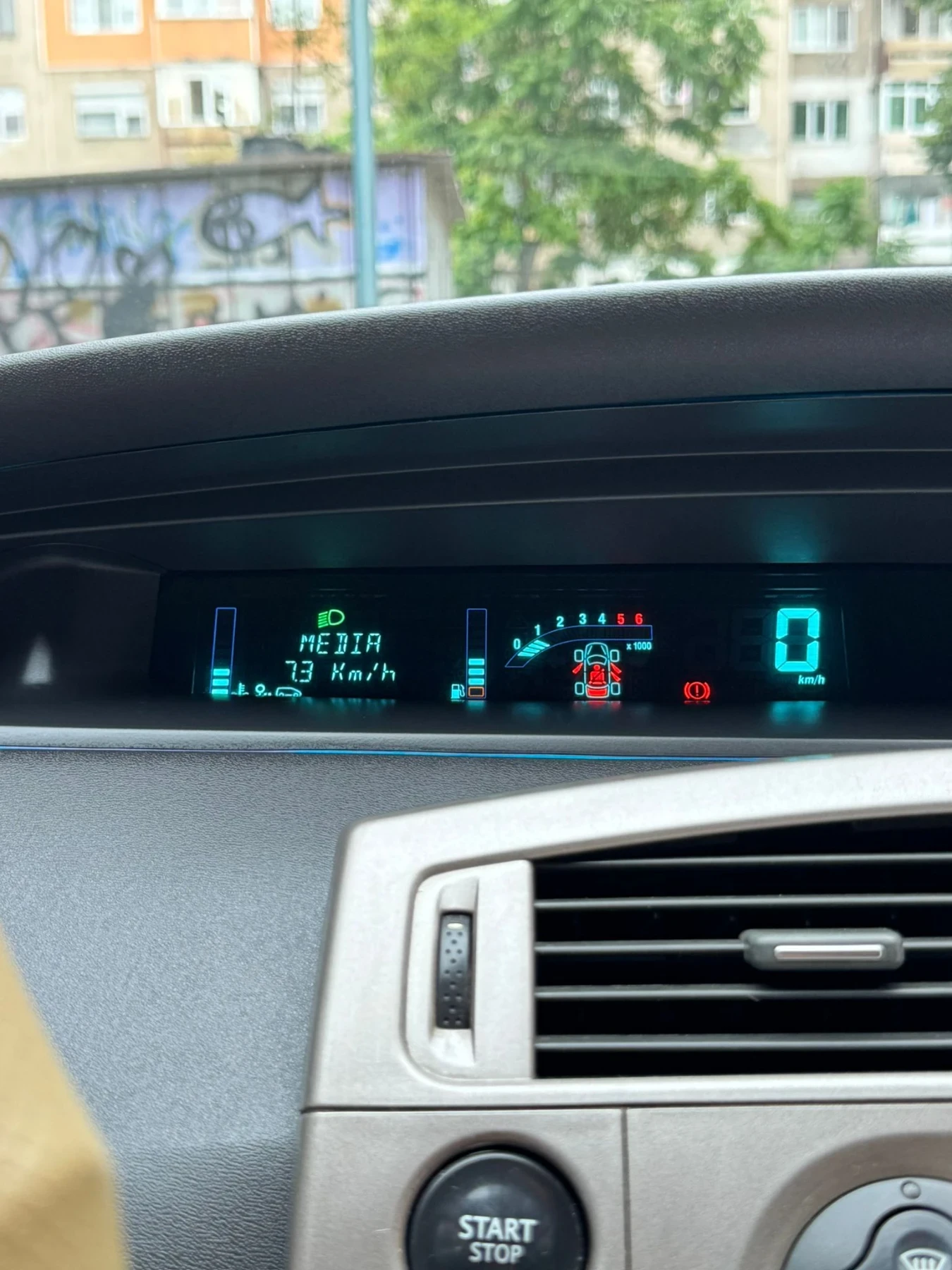 Renault Scenic  - изображение 9