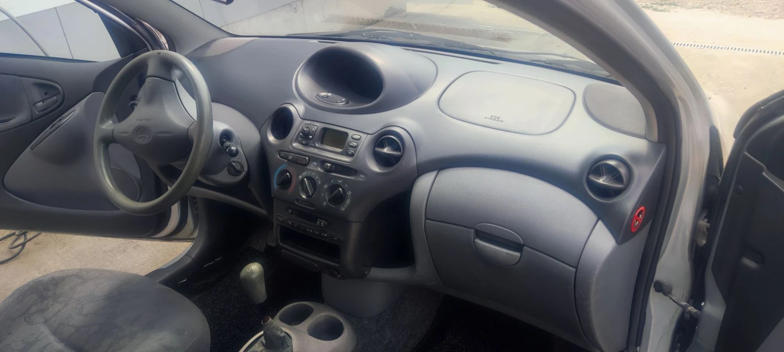 Toyota Yaris  - изображение 10