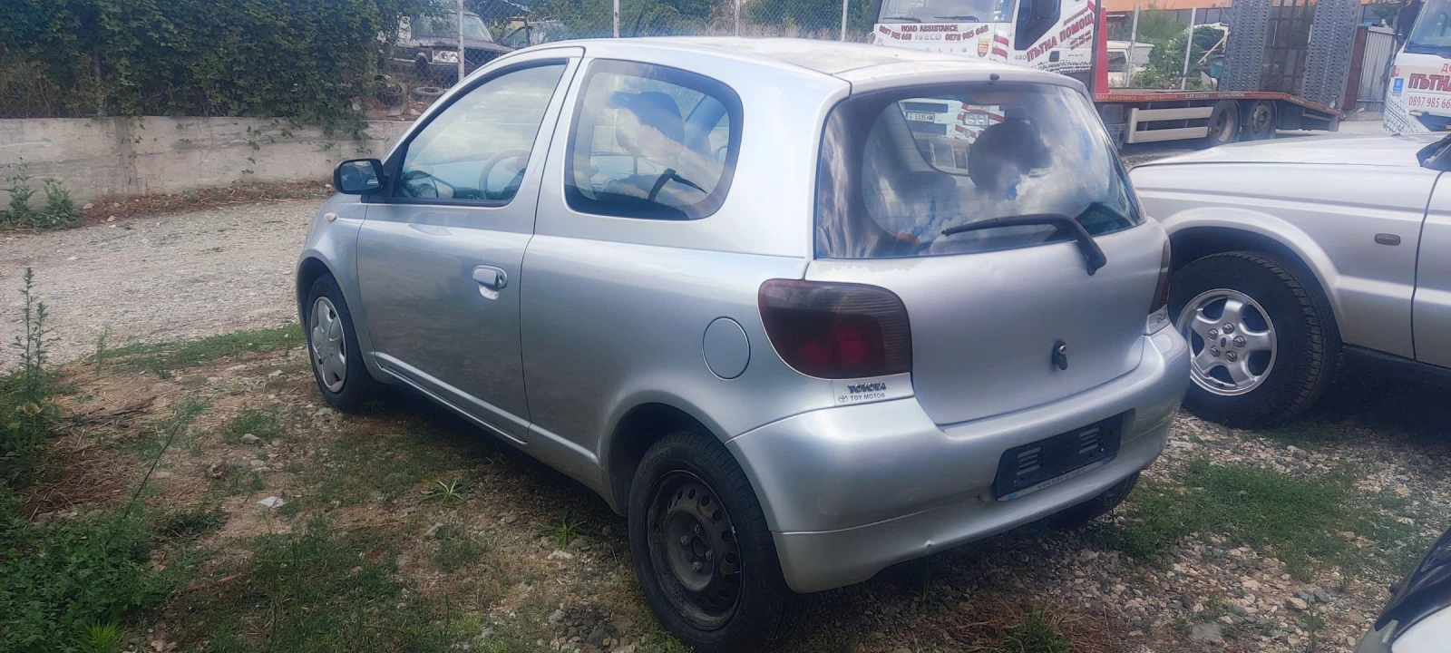 Toyota Yaris  - изображение 3