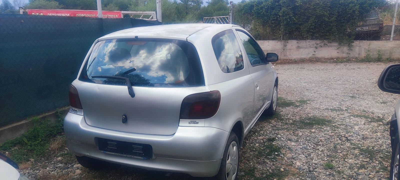 Toyota Yaris  - изображение 4