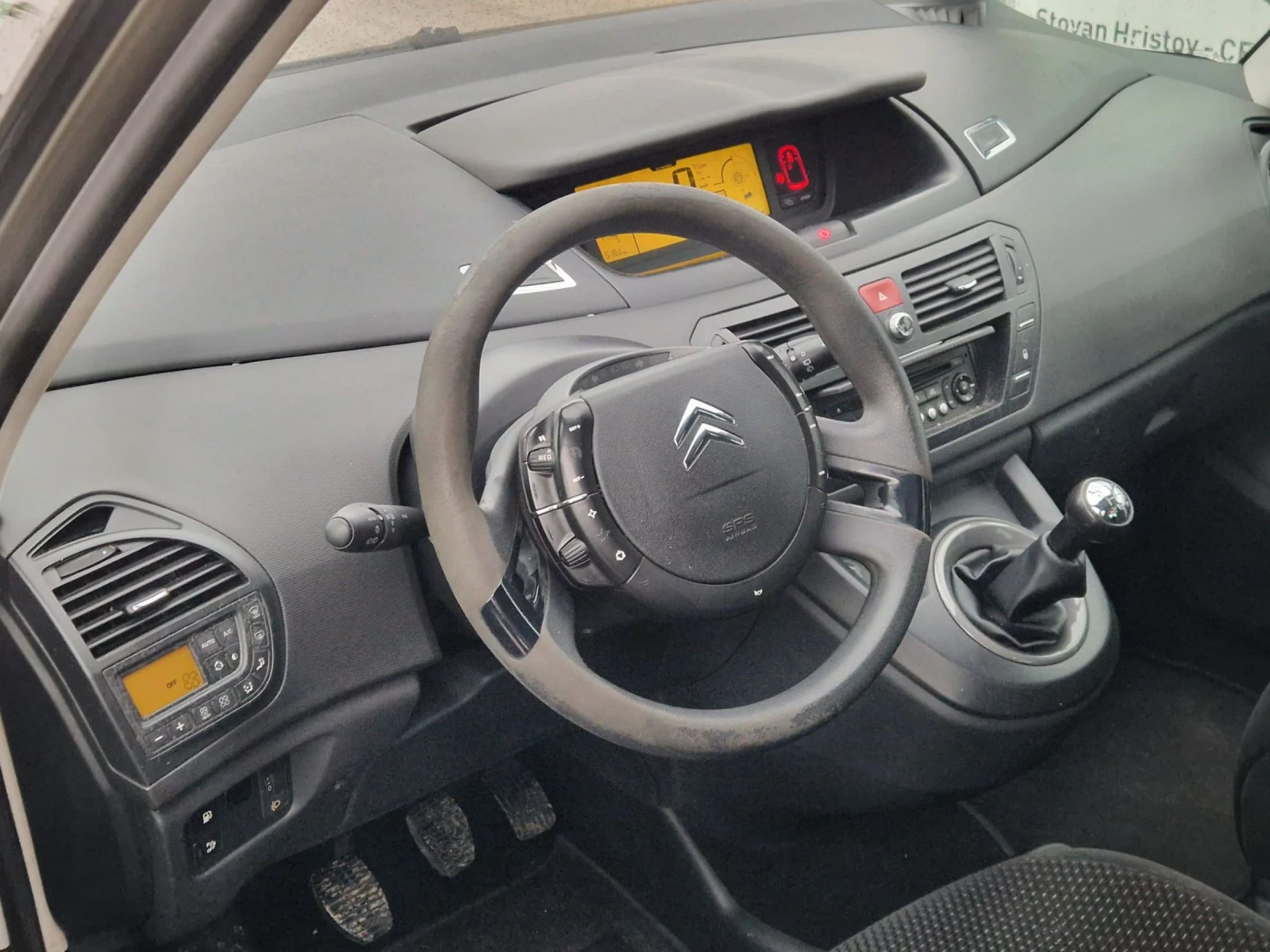 Citroen C4 Picasso 1.8i - изображение 8