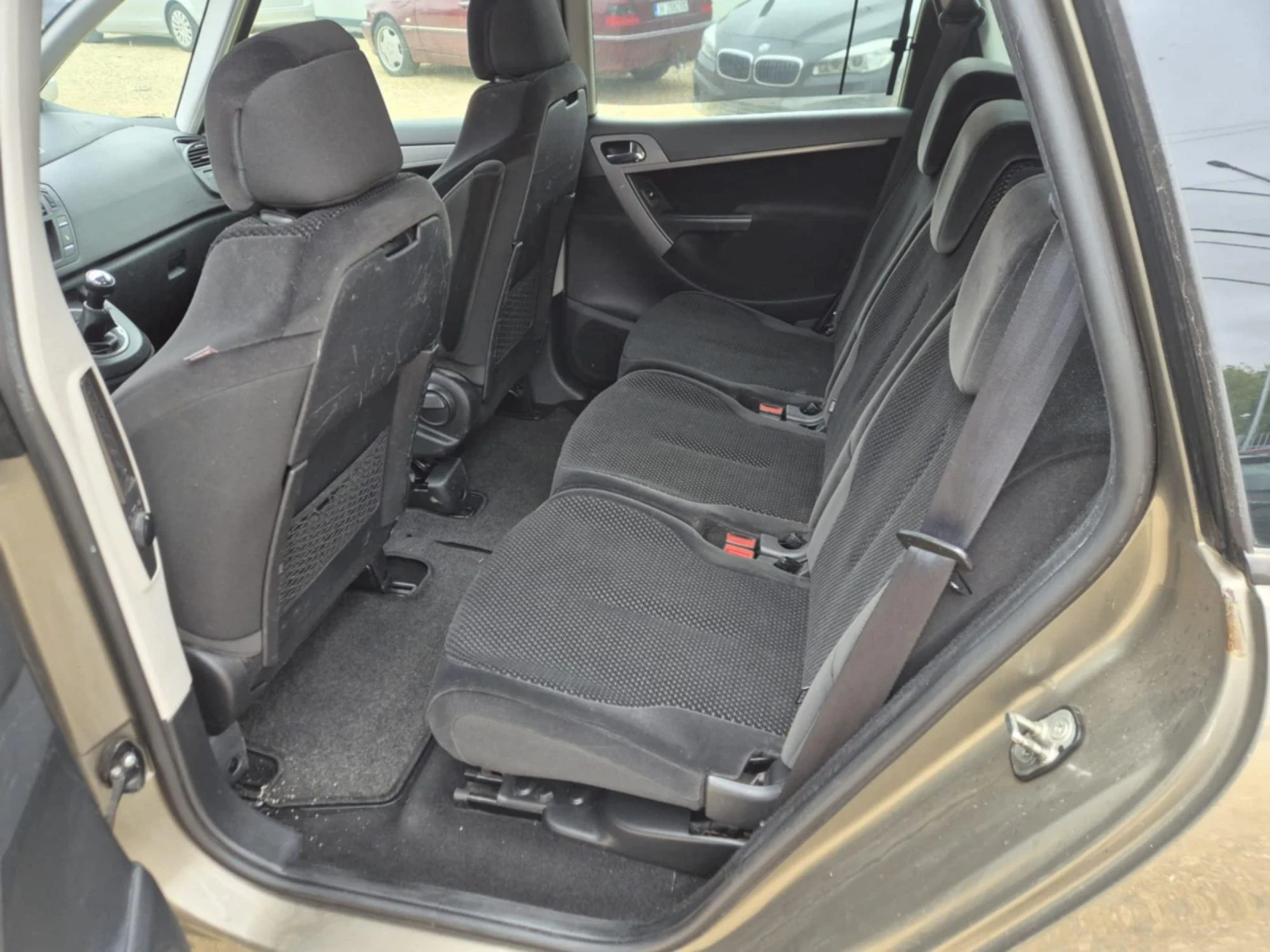 Citroen C4 Picasso 1.8i - изображение 10