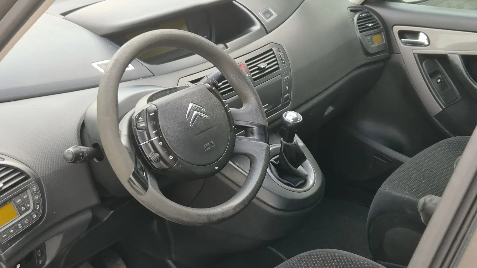 Citroen C4 Picasso 1.8i | Mobile.bg � ����������� 14