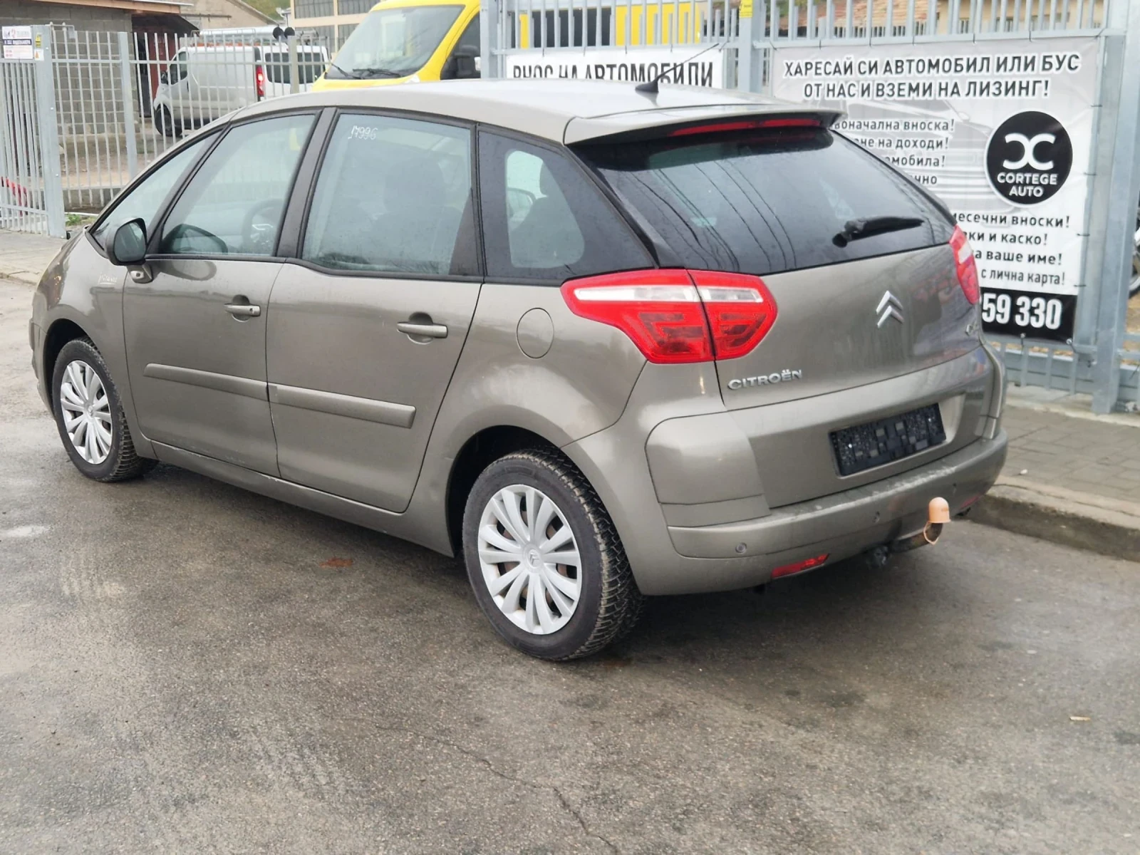 Citroen C4 Picasso 1.8i - изображение 7