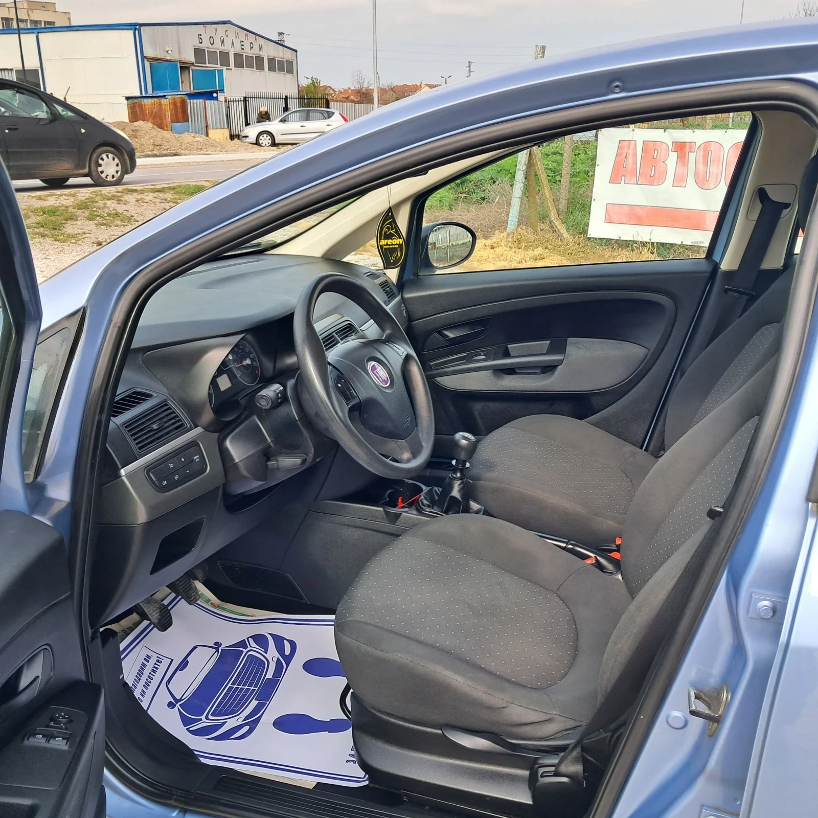 Fiat Punto 1.4I - изображение 8