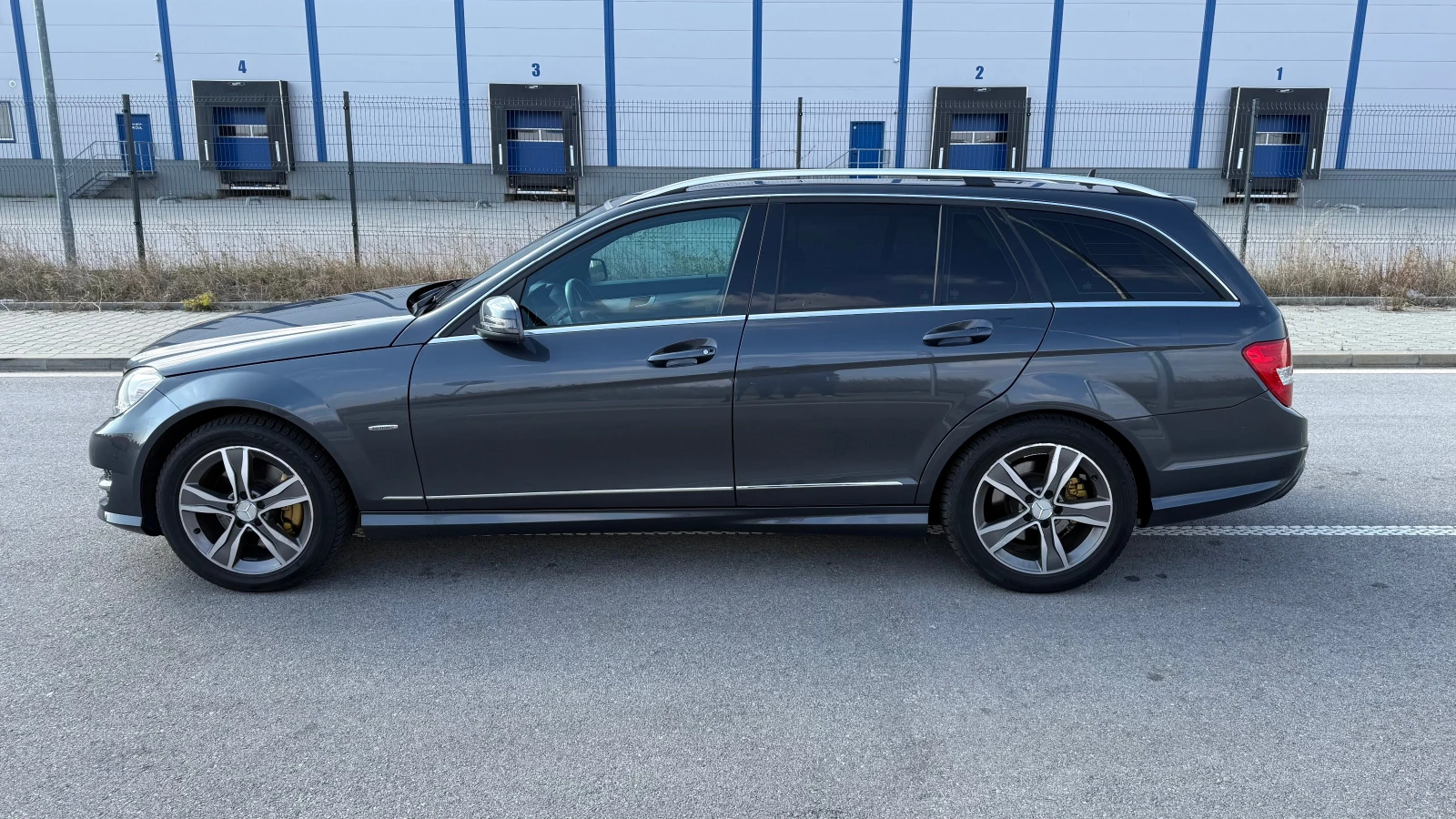 Mercedes-Benz C 350 Edition C - изображение 2