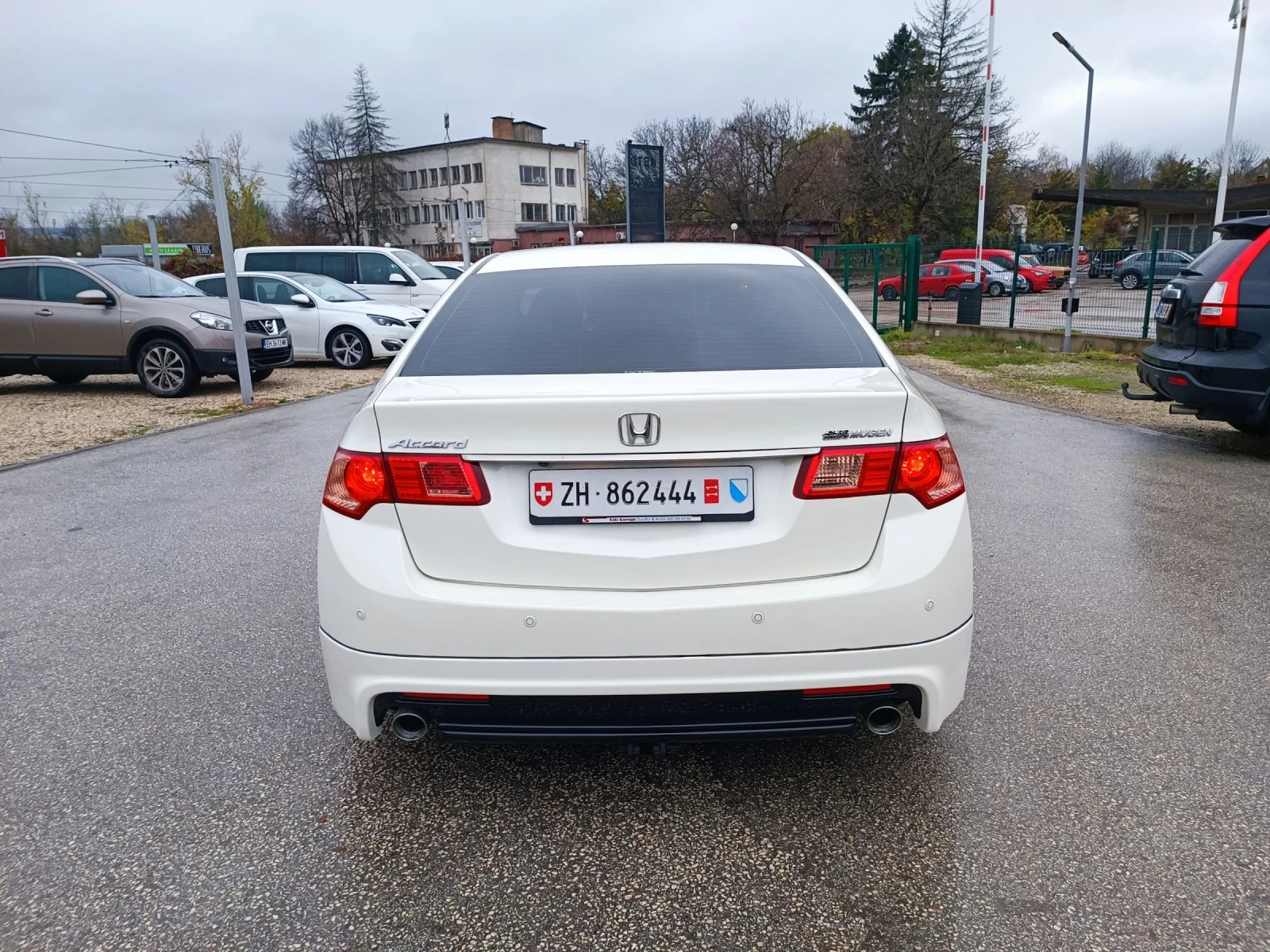 Honda Accord 2.4i-201кс-ШВЕЙЦАРИЯ-РЪЧКА-6ск-FACELIFT-MUGEN - изображение 4