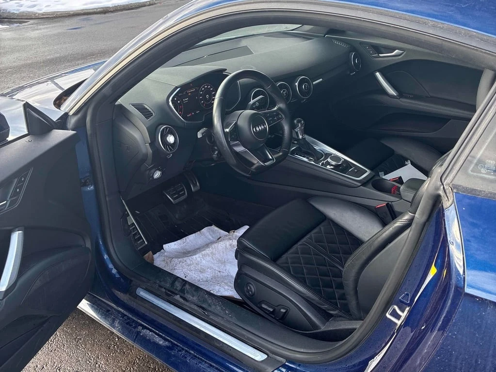 Audi Tt * 2.0T * CARFAX * БЕЗ ПЪРВОНАЧАЛНА ВНОСКА - изображение 5