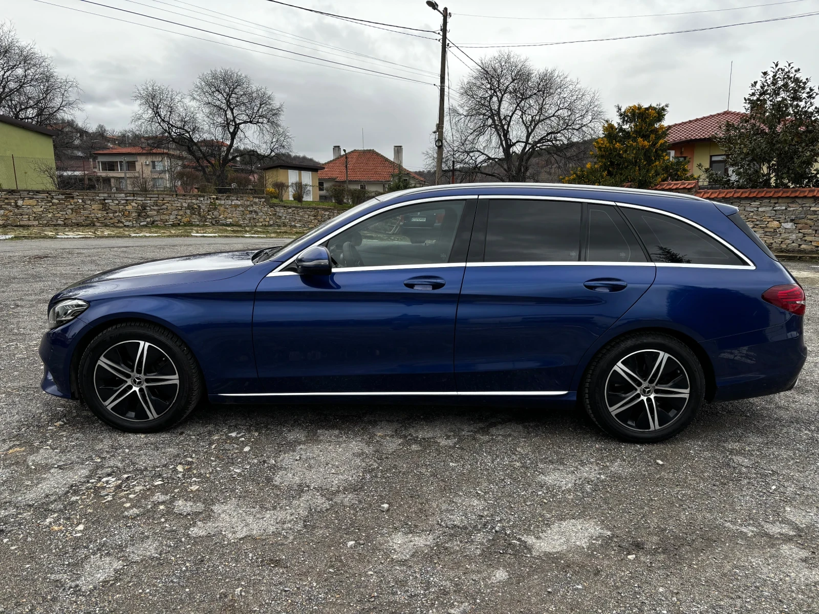 Mercedes-Benz C 200 Digital Cockpit , AMG Line, LED фарове - изображение 5