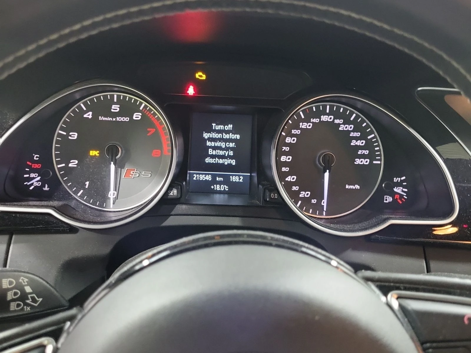 Audi S5 TECHNIK АВТО КРЕДИТ, снимка 9 - Автомобили и джипове - 53946548