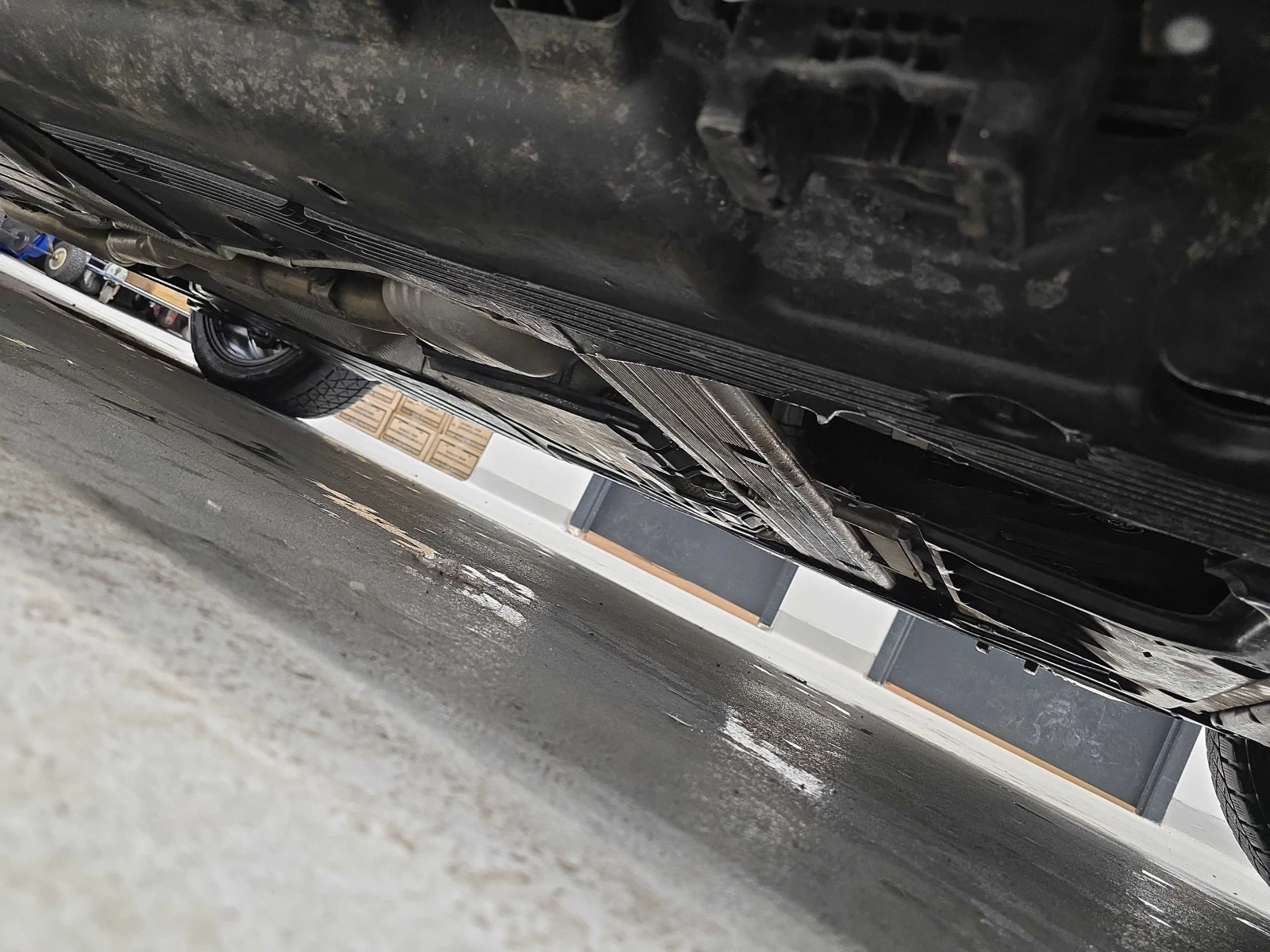 Mercedes-Benz GLE 450 AMG * ОБДУХВАНЕ * HEAD UP * CARFAX * , снимка 12 - Автомобили и джипове - 54046683