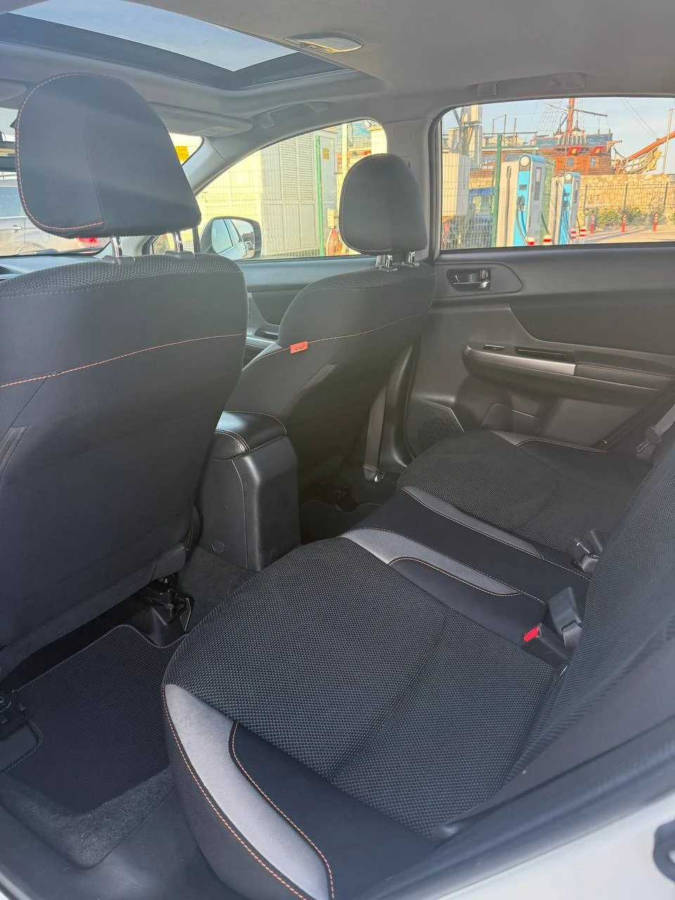 Subaru XV, снимка 11 - Автомобили и джипове - 54572388
