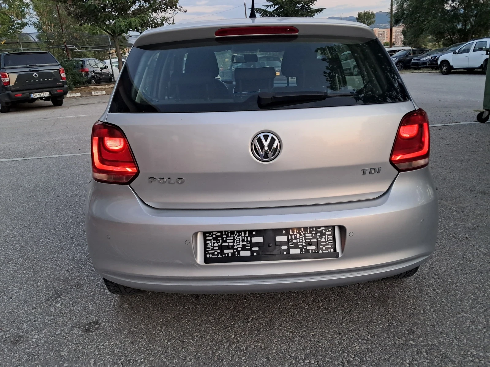 VW Polo 1.6 TDI 90 ks., снимка 3 - Автомобили и джипове - 55196039
