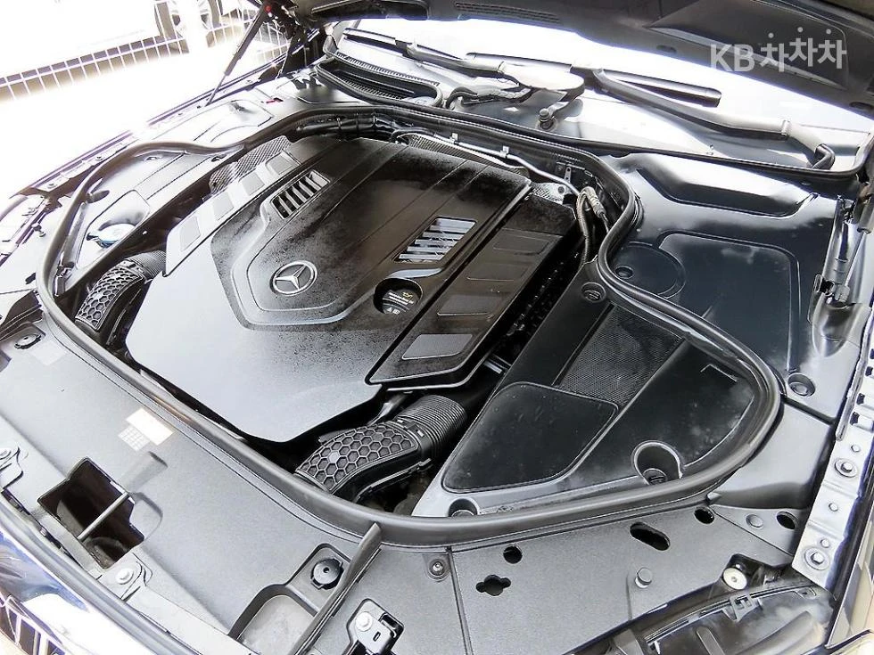 Mercedes-Benz S 560 4MATIC MAYBACH /PANORAMA/360CAM/EKPAHИ/FULL, снимка 16 - Автомобили и джипове - 55454017