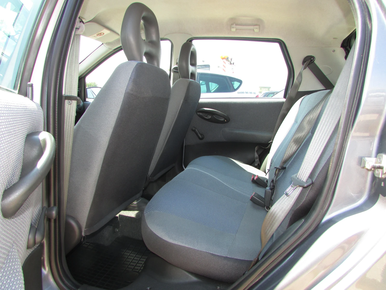 Fiat Punto 1.2i EURO4, снимка 9 - Автомобили и джипове - 55596086
