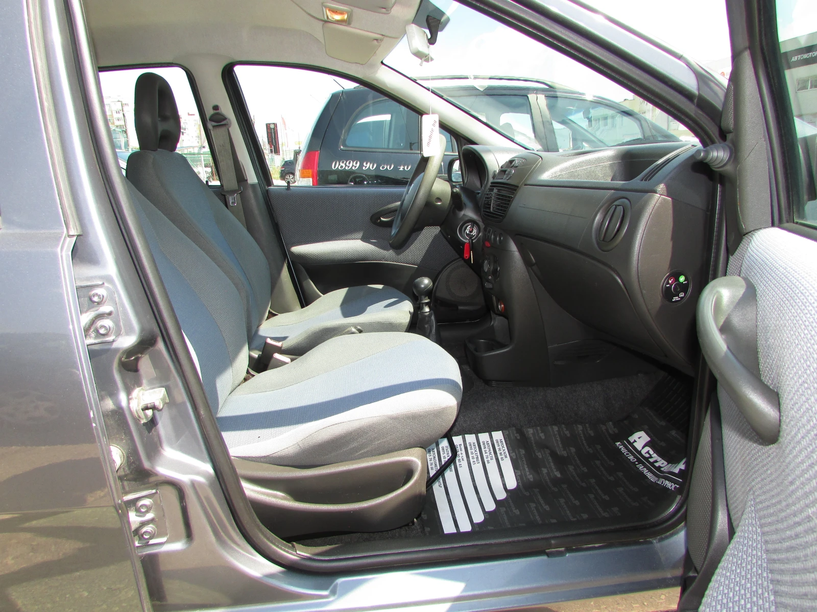 Fiat Punto 1.2i EURO4, снимка 10 - Автомобили и джипове - 55596086