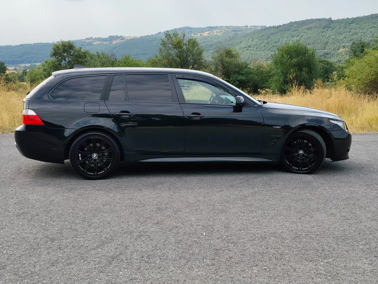 BMW 530, снимка 4 - Автомобили и джипове - 55667563