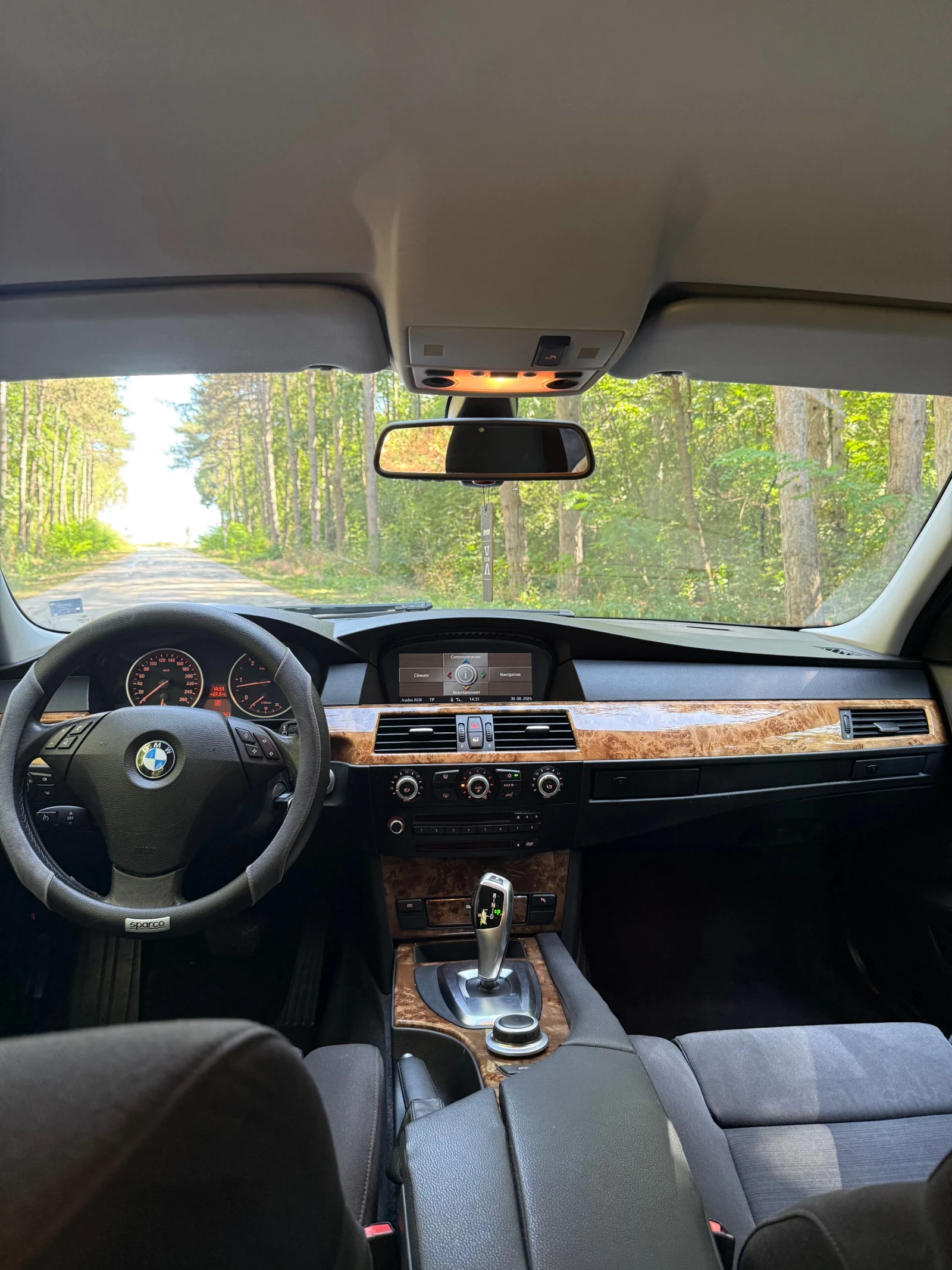 BMW 530, снимка 8 - Автомобили и джипове - 55888633