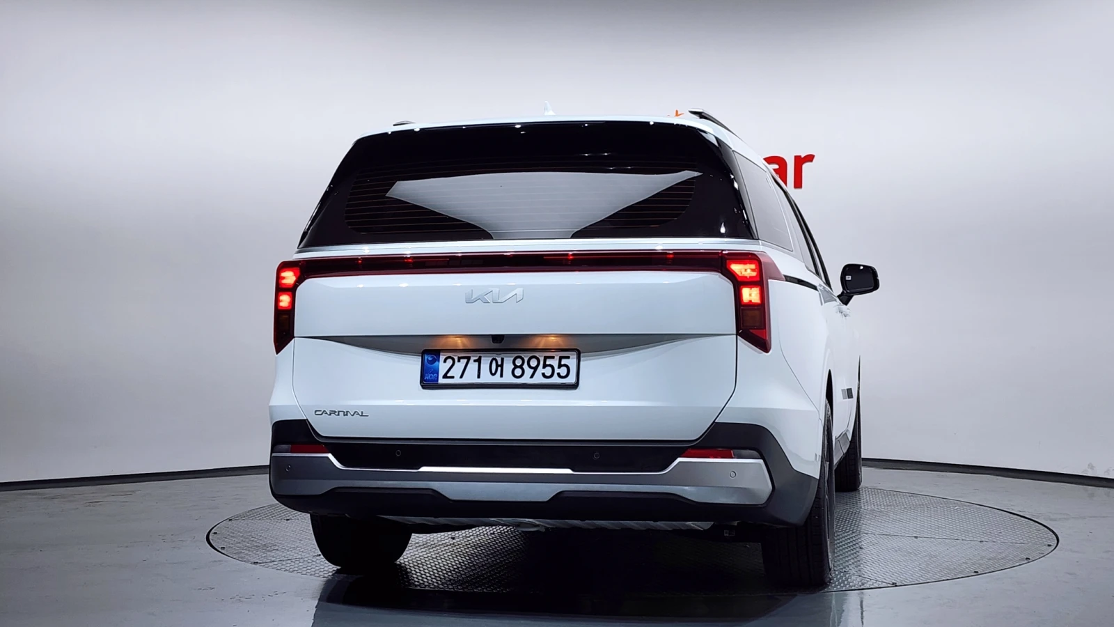 Kia Carnival ЕЛ. БАГАЖНИК* ПОДГРЕВ ВОЛАН* КРАЙНА ЦЕНА, снимка 4 - Автомобили и джипове - 56024865