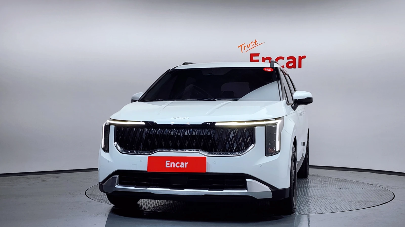 Kia Carnival ЕЛ. БАГАЖНИК* ПОДГРЕВ ВОЛАН* КРАЙНА ЦЕНА, снимка 3 - Автомобили и джипове - 56024865