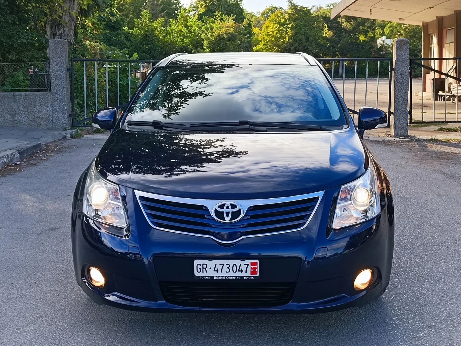 Toyota Avensis 2.0i-152кс-ШВЕЙЦАРИЯ-РЪЧКА-6ск-KEYLESS
