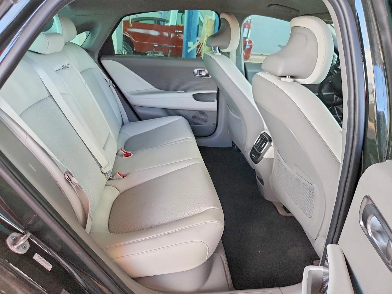 Hyundai Ioniq 6 Sel, снимка 10 - Автомобили и джипове - 56164128