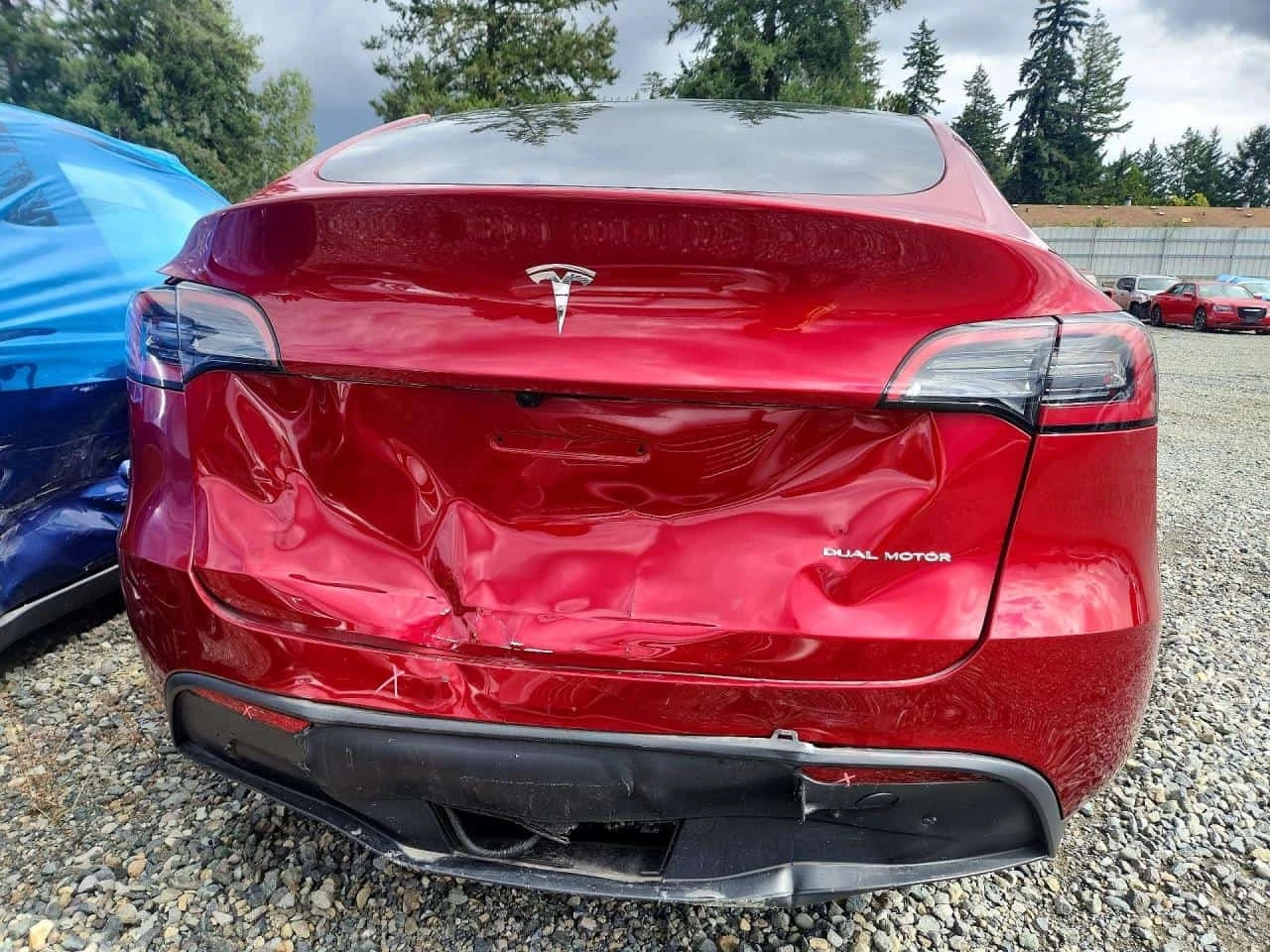 Tesla Model Y Long Range / Carfax / Застраховател , снимка 6 - Автомобили и джипове - 56168964