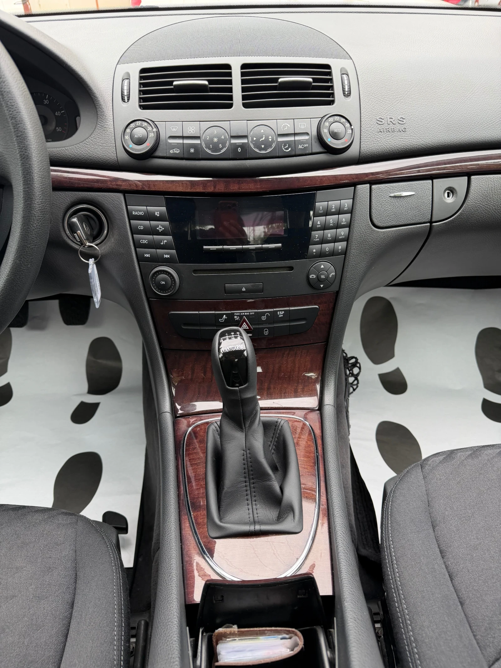 Mercedes-Benz E 270 CDI/134.000km!!! | Mobile.bg � ����������� 12