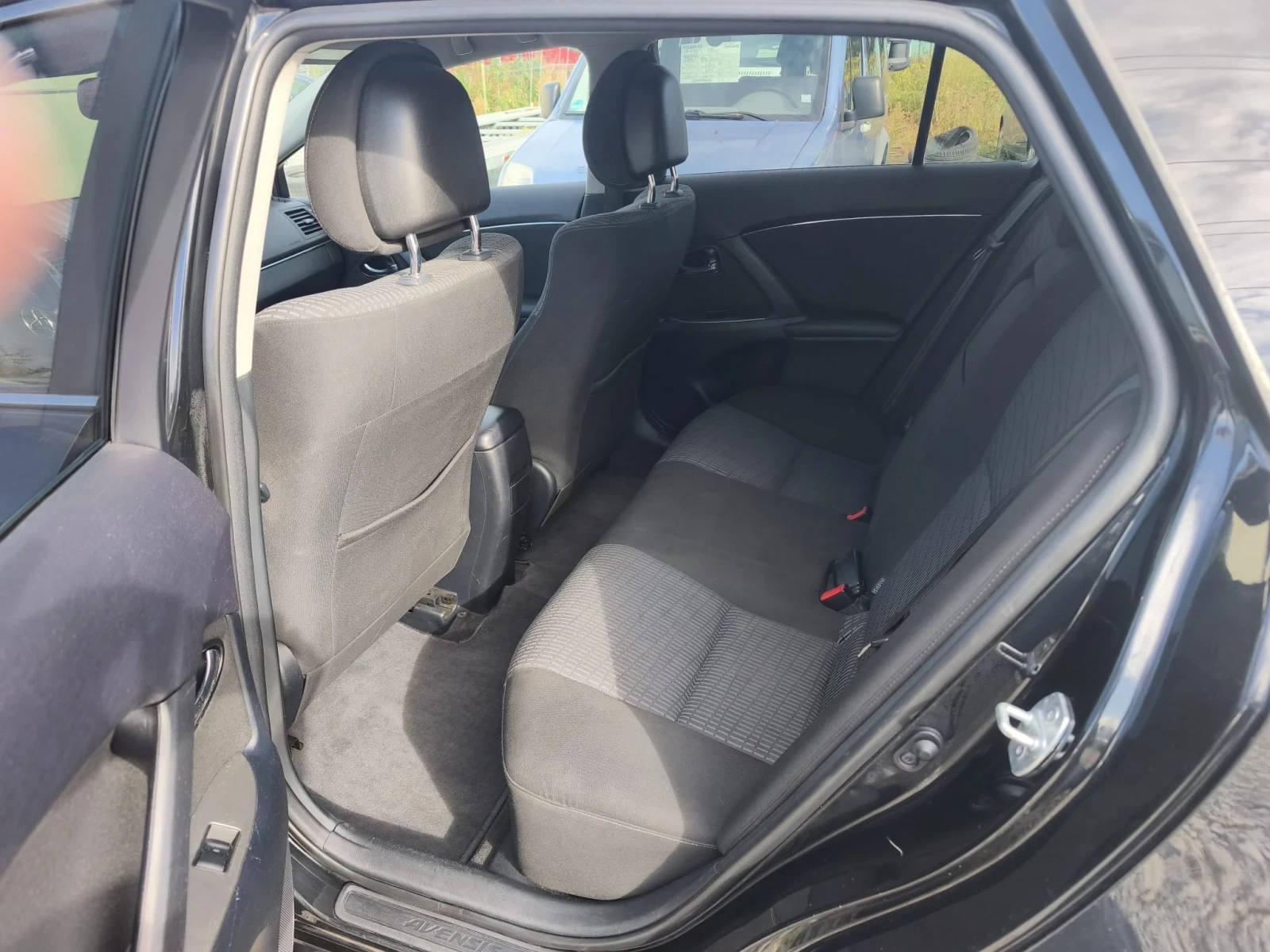 Toyota Avensis 1.8-BUISNESS-EURO5-�����-1�-�������� | Mobile.bg � ����������� 13