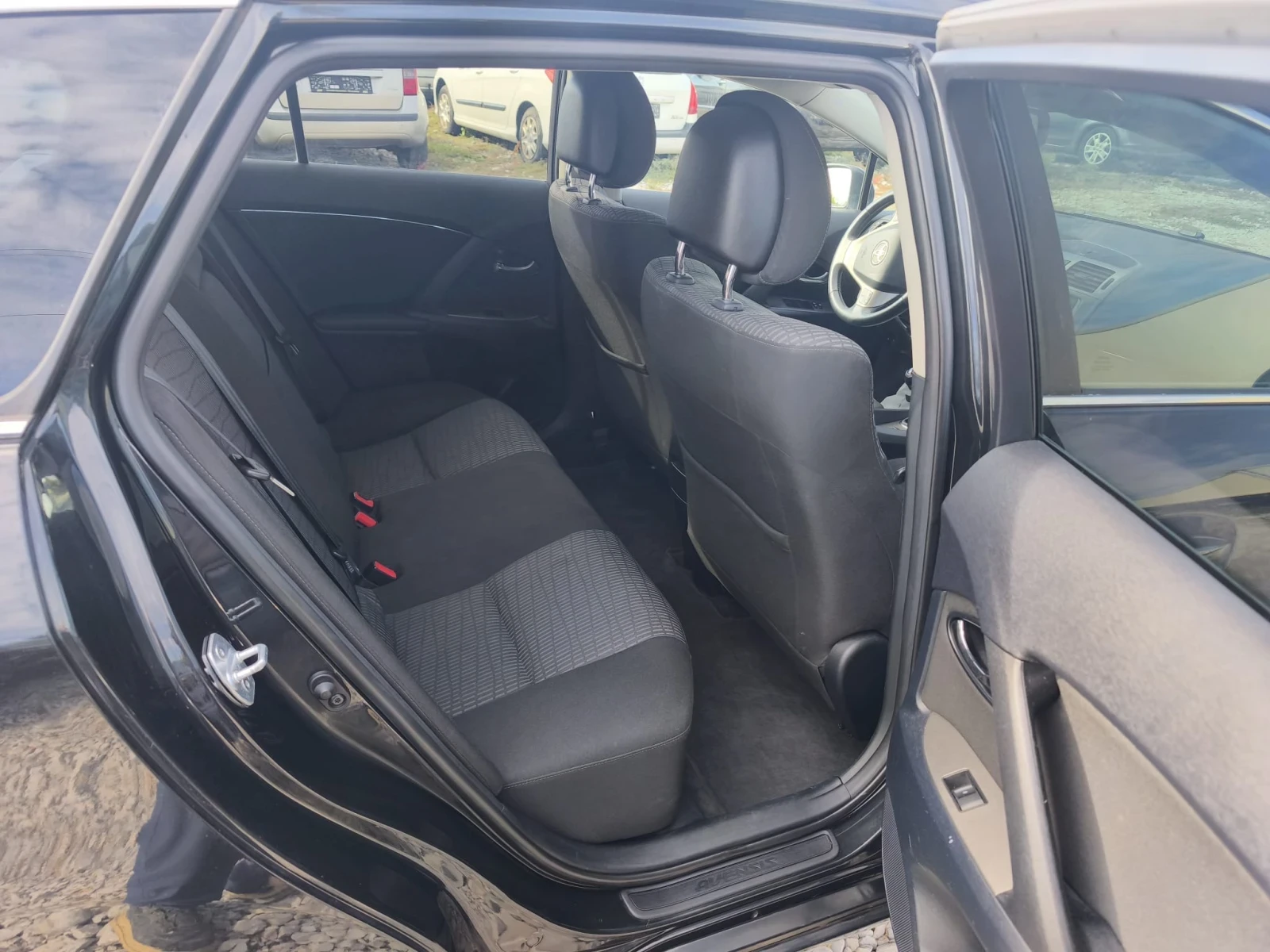 Toyota Avensis 1.8-BUISNESS-EURO5-�����-1�-�������� | Mobile.bg � ����������� 14