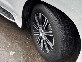 Lexus LX 570 ОБДУХВАНЕ * ПОДГРЕВИ * ПАНО * KEYLESS * CARFAX, снимка 7