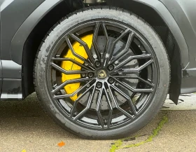 Lamborghini Urus SE / FACELIFT / DARK PACKAGE / CERAMIC / B&O / HUD, снимка 7