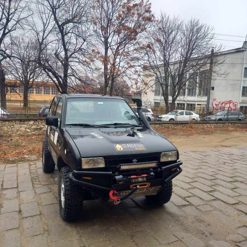 Nissan Terrano, снимка 1 - Автомобили и джипове - 48176882