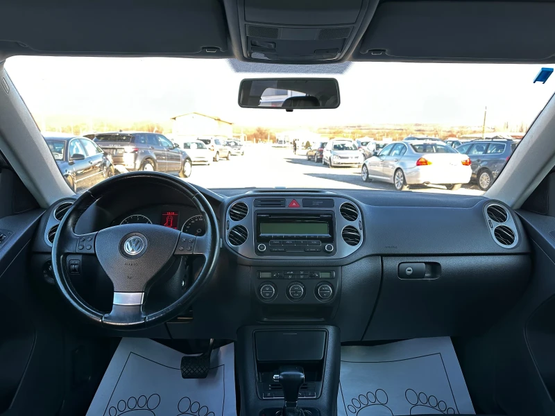 VW Tiguan 2.0TDI-4MOTION-КОЖА-ПАРК АСИСТЕНТ-FULL-NEW-TOP, снимка 13 - Автомобили и джипове - 48572840