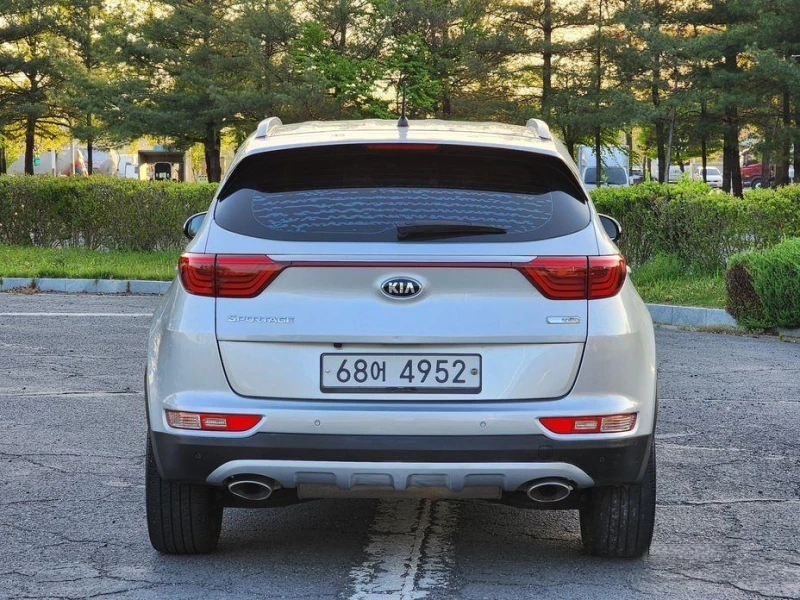 Kia Sportage Diesel 2WD Noblesse  * НАЙ-ДОБРА ЦЕНА В БЪЛГАРИЯ* , снимка 2 - Автомобили и джипове - 52035204