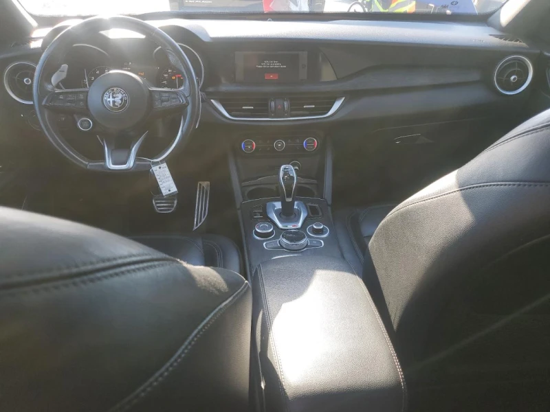 Alfa Romeo Stelvio Ti 280кс * КРАЙНА ЦЕНА* , снимка 8 - Автомобили и джипове - 53038872