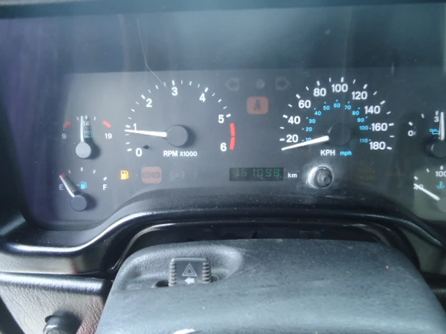 Jeep Wrangler 4X4 2.4 5ck - изображение 9