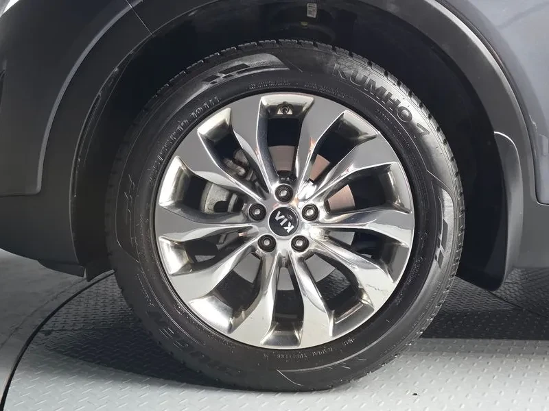 Kia Sorento DIESEL 2.2 2WD NOBLESSE, снимка 5 - Автомобили и джипове - 55122417