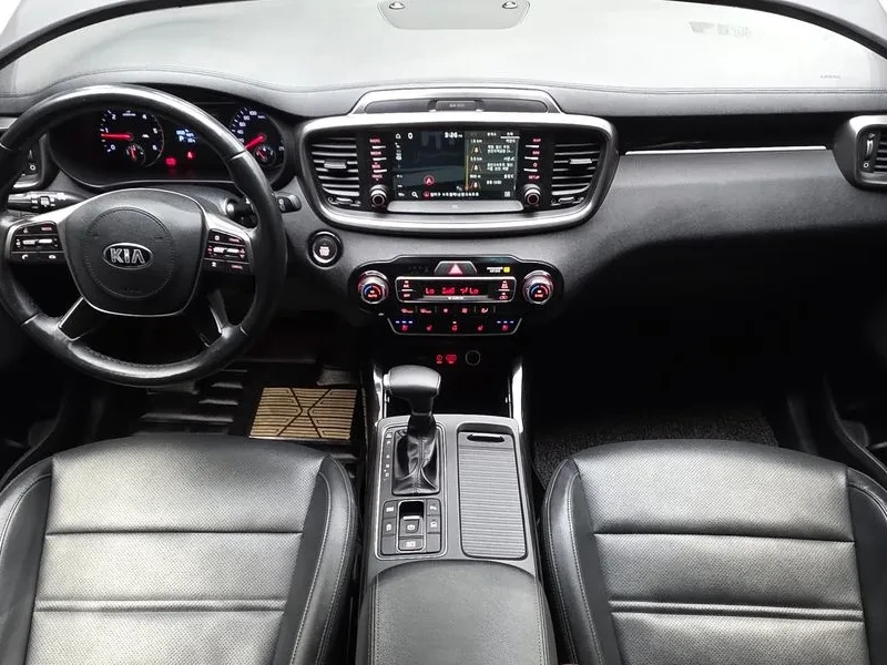 Kia Sorento DIESEL 2.2 2WD NOBLESSE, снимка 7 - Автомобили и джипове - 55122417