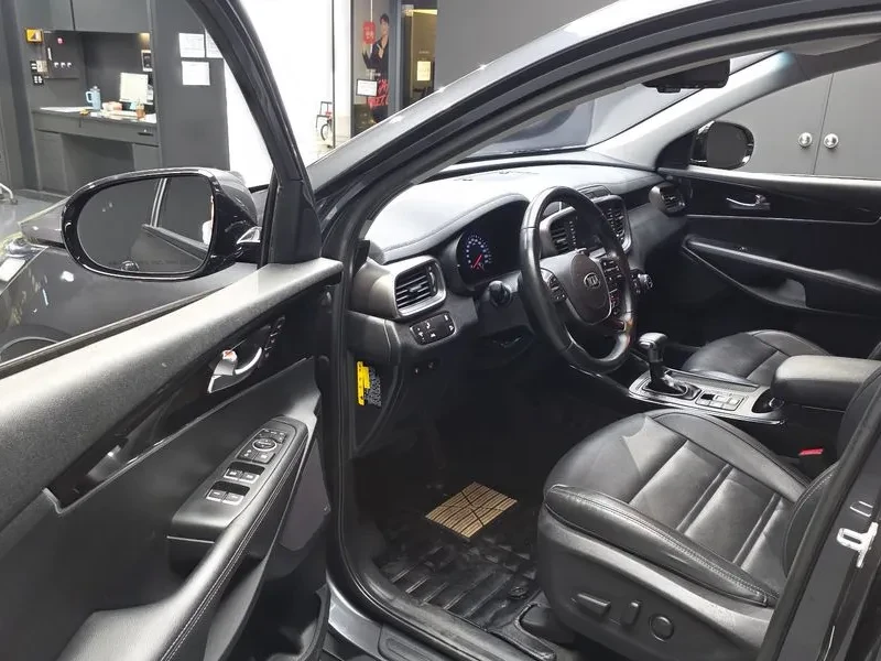 Kia Sorento DIESEL 2.2 2WD NOBLESSE, снимка 10 - Автомобили и джипове - 55122417