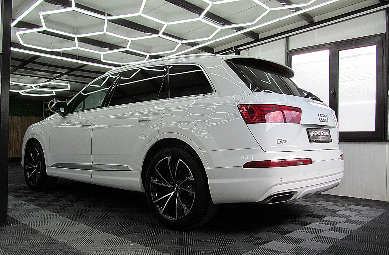 Audi Q7 /F1/LED/NAVI/ TOP!!!СОБСТВЕН ЛИЗИНГ - изображение 4