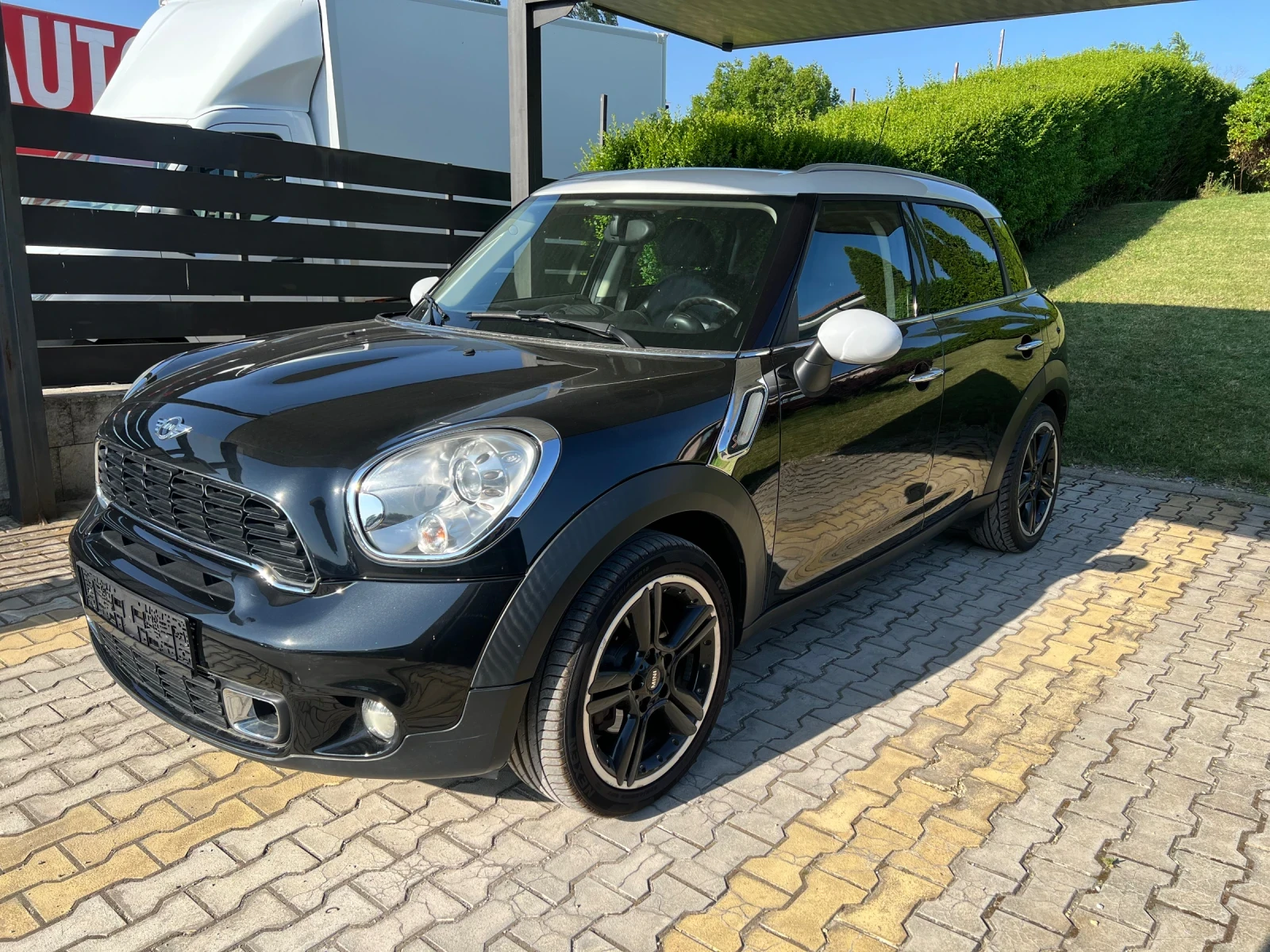 Mini Countryman 2.0SD Sport* Nav* Panorama* Avtom* Bi-Xenon - изображение 3