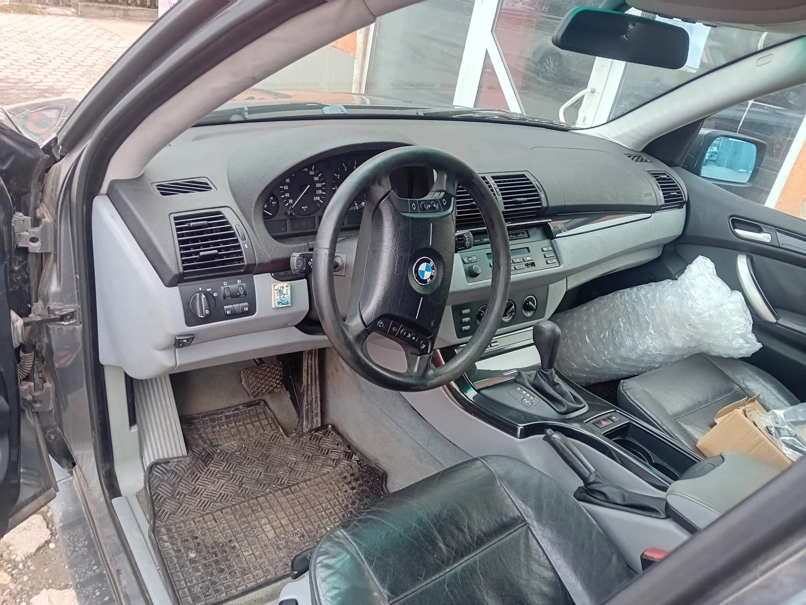 BMW X5 3.0i lpg, снимка 5 - Автомобили и джипове - 54195084