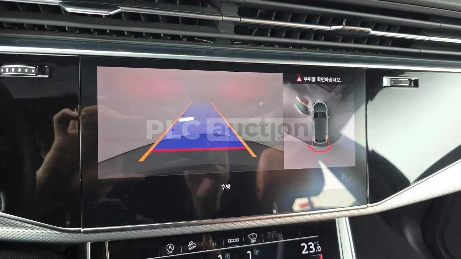 Audi Q8 PREMIUM PLUS| MATRIX| DISTRONIC| AMBIENT| HUD| , снимка 12 - Автомобили и джипове - 54208733