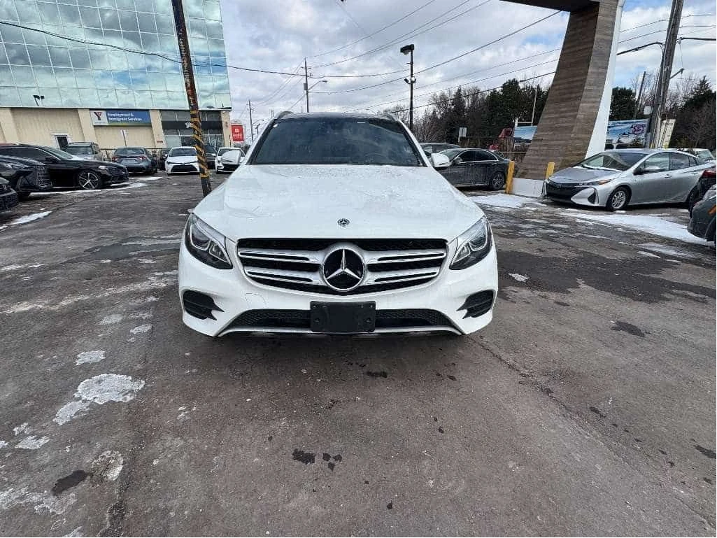 Mercedes-Benz GLC 300 Панорама/Подгрев/Памет/Финансиране