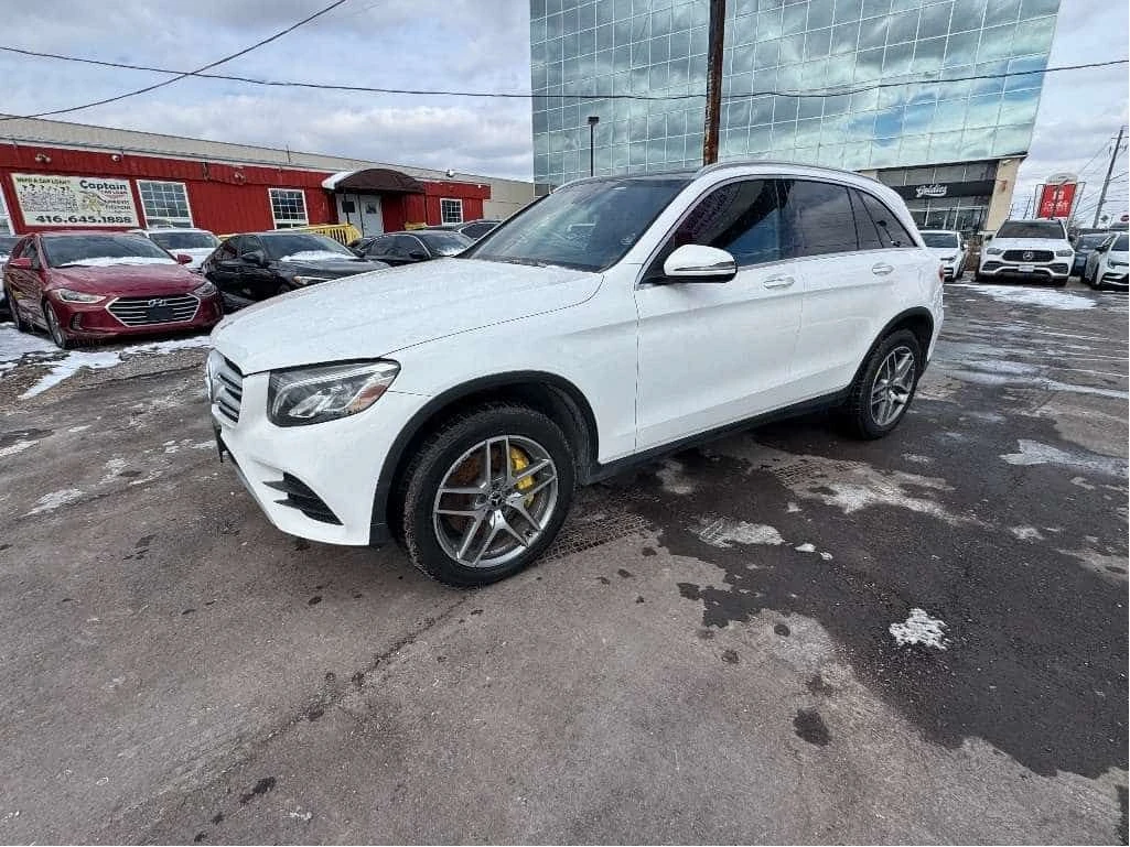 Mercedes-Benz GLC 300 * CARFAX * БЕЗ ПЪРВОНАЧАЛНА ВНОСКА