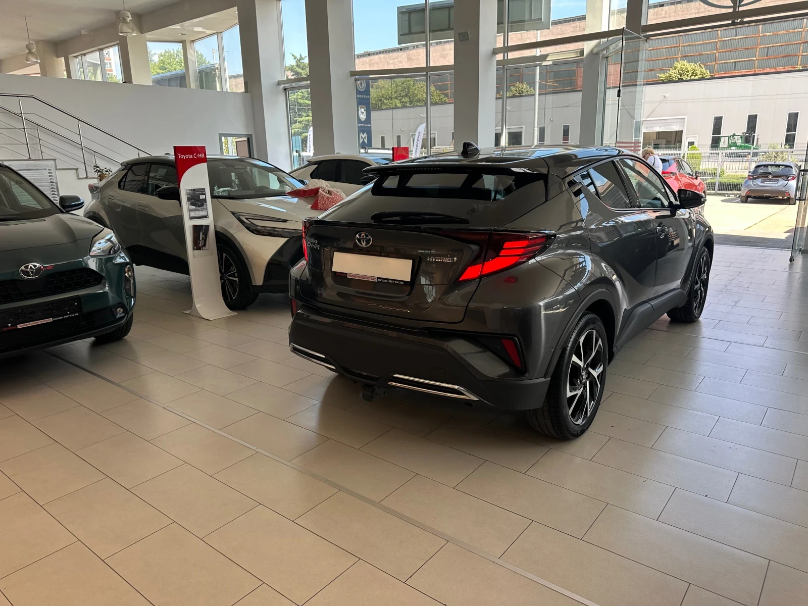 Toyota C-HR Club, снимка 5 - Автомобили и джипове - 54966023